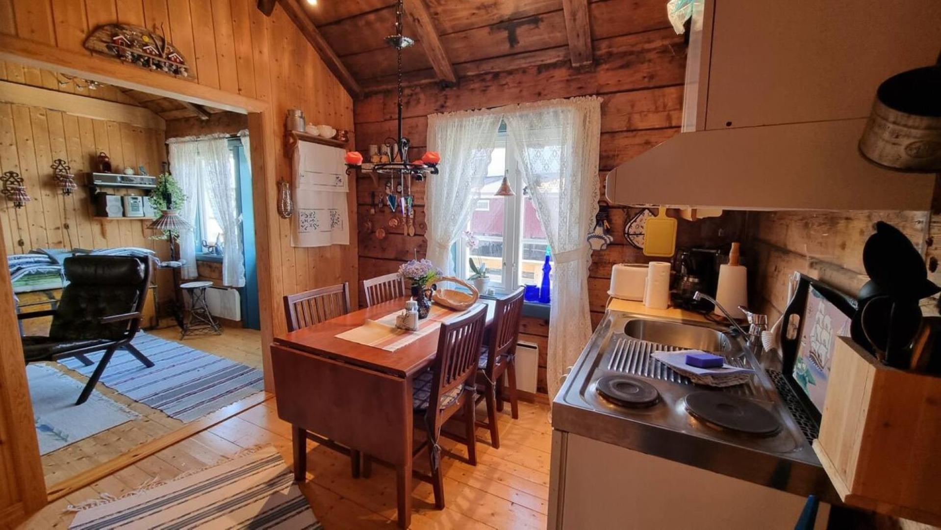 Koselig Rorbu Pa Tind Villa Sorvagen Exterior photo